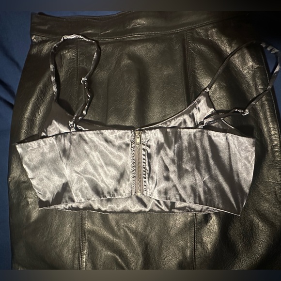 Lock & Key Satin Bralette (M) - Picture 2 of 3